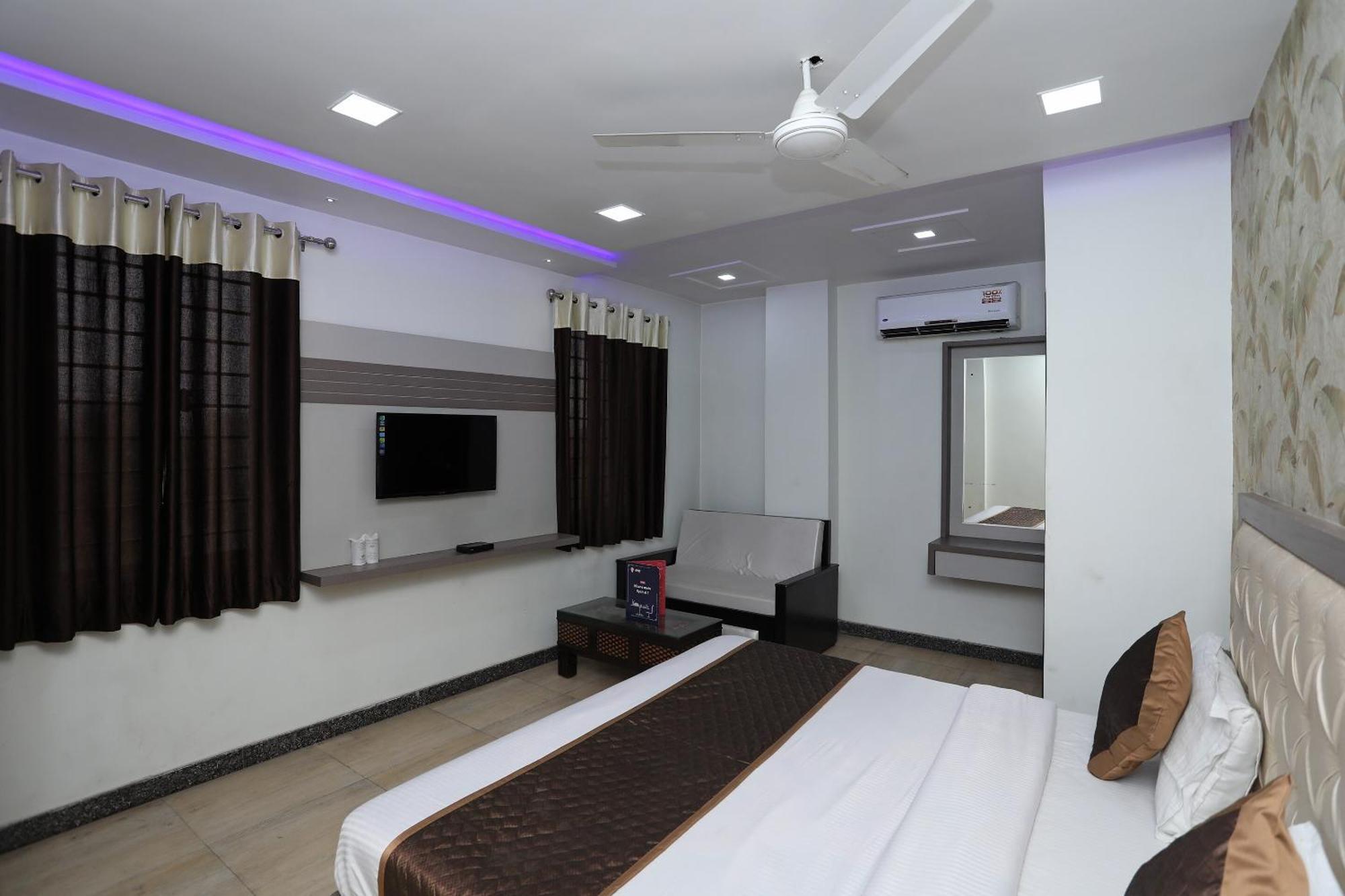Oyo Hotel Vaishnavi Heritage Inn Agra  Zewnętrze zdjęcie